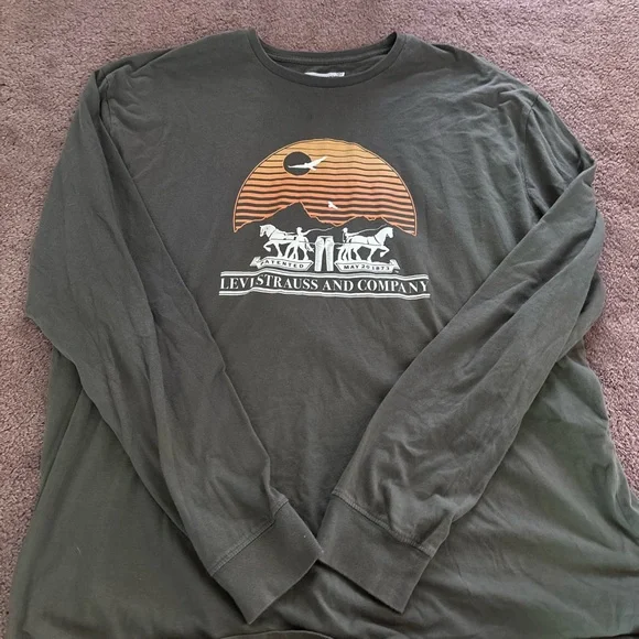 Levi's Men's Dark Green Graphic Long Sleeve Tee - Picture 1 of 3